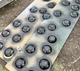 the best way to restore outdoor solar pathway lights, Spray painting the caps